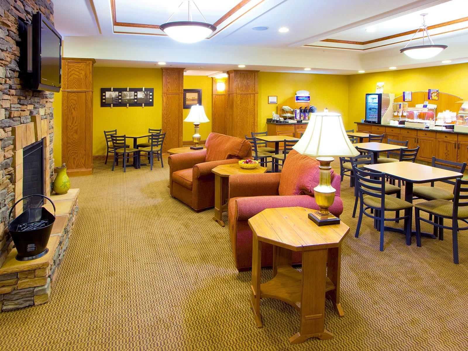 Holiday Inn Express Hotel & Suites Weston By Ihg מראה חיצוני תמונה