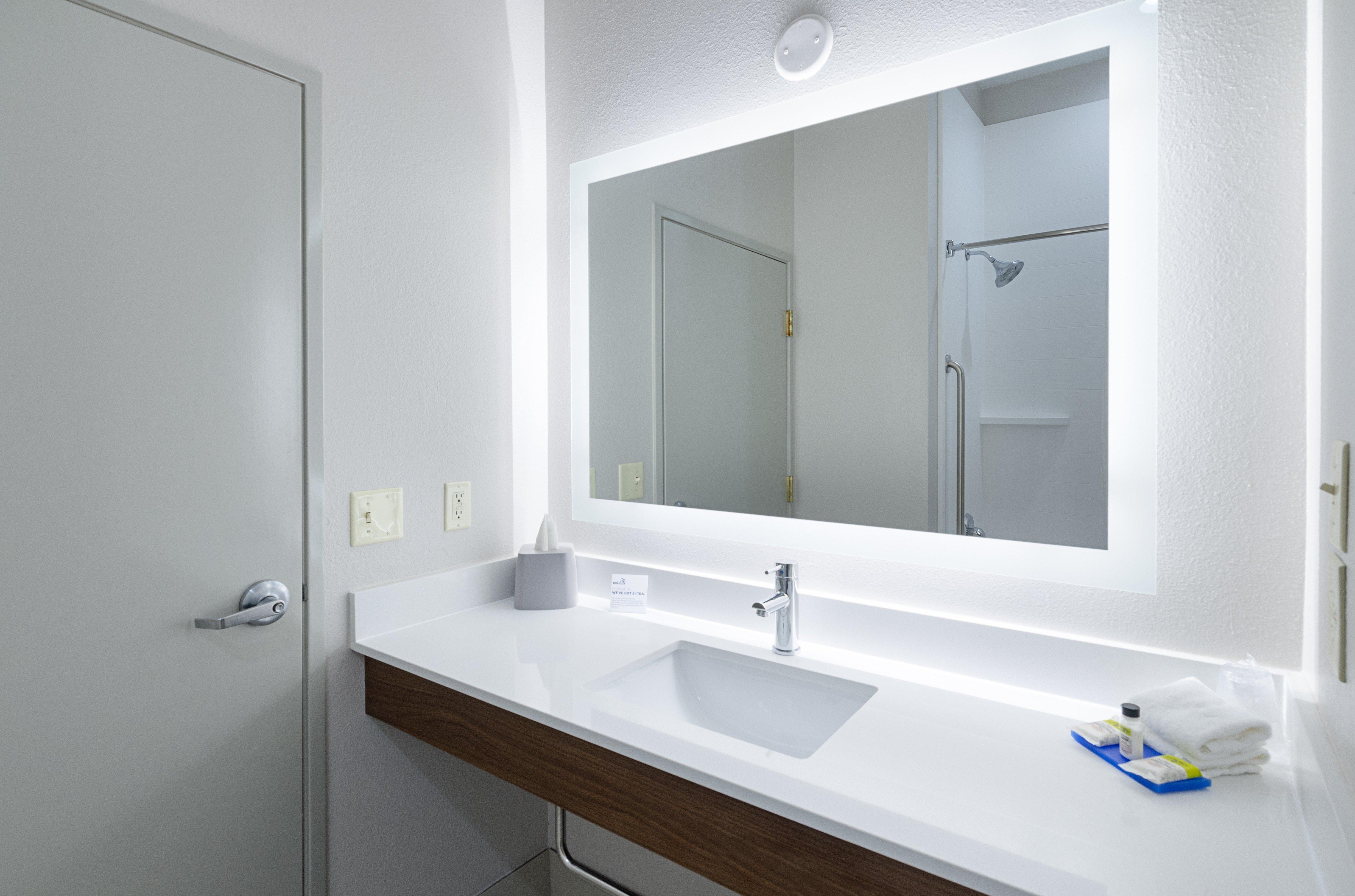 Holiday Inn Express Hotel & Suites Weston By Ihg מראה חיצוני תמונה